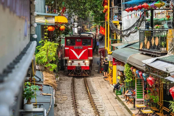 London to Hanoi, Vietnam Return Flights via Shanghai/Beijing (Sep-Oct) incl. Bags